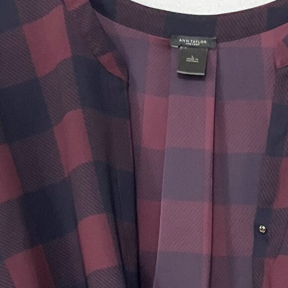 Ann Taylor Blouse Size Large - Picture 3 of 4